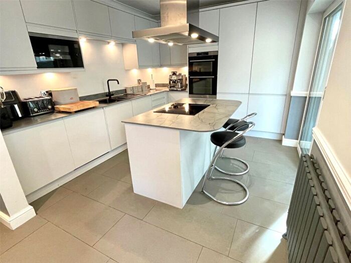 3 Bedroom Bungalow For Sale In Lythe Fell Avenue, Halton, Lancaster, Lancashire, LA2