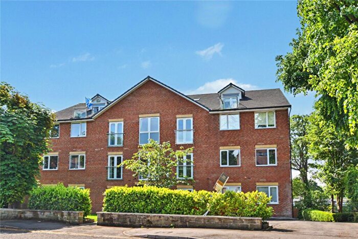 2 Bedroom Apartment For Sale In Mansion View, Harehills Lane, Leeds, LS7