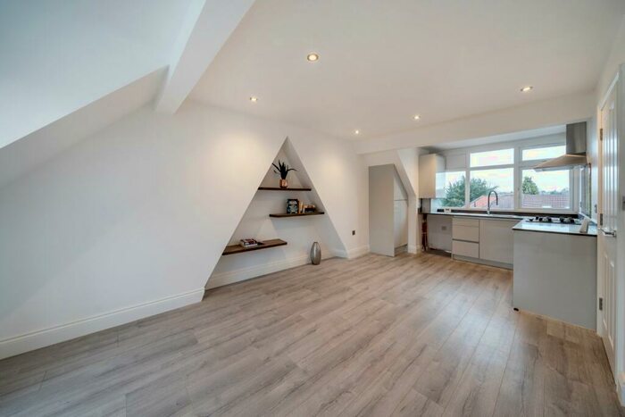 1 Bedroom Apartment To Rent In Tower Road, Orpington, Kent, BR6