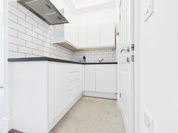 Studio To Rent In Rowlands Road, Worthing, West Sussex, BN11