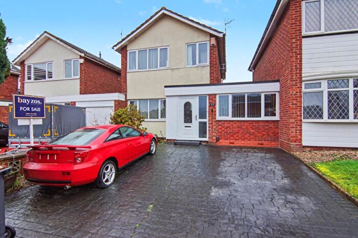 4 Bedroom Link Detached House For Sale In Orkney Close, Nuneaton, CV10