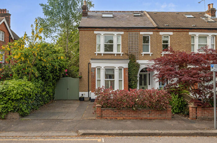 4 Bedroom Semi Detached House For Sale In Granville Road, High Barnet, EN5