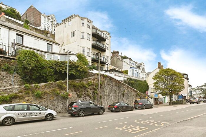1 Bedroom Flat For Sale In Station Road, Looe, Cornwall, PL13