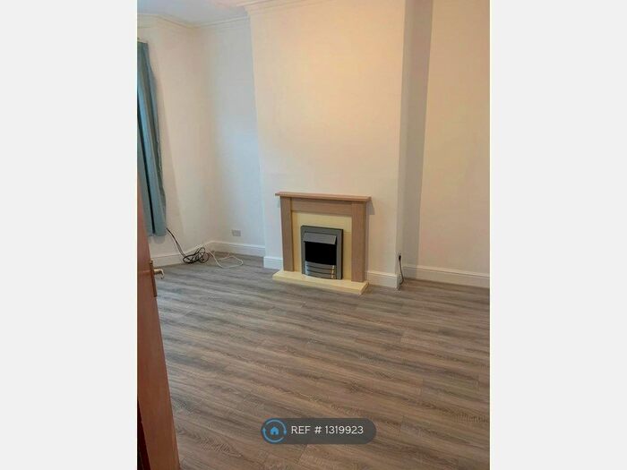 4 Bedroom Terraced House To Rent In Grafton Street, Hull HU5