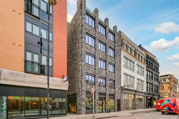 2 Bedroom Flat To Rent In Mills Court, Liverpool Street, EC2A