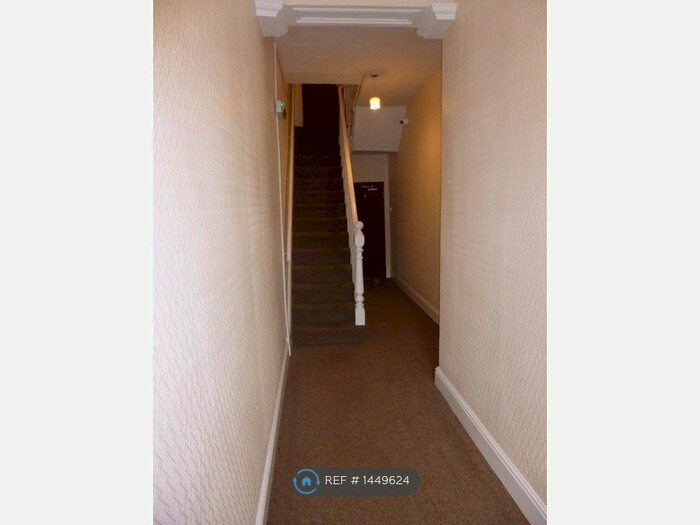 1 Bedroom Flat To Rent In Stockport Road, Ashton-Under-Lyne, OL7