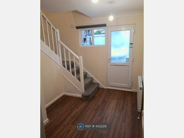 5 Bedroom Terraced House To Rent In Hall Road, Chadwell Heath, Romford, RM6