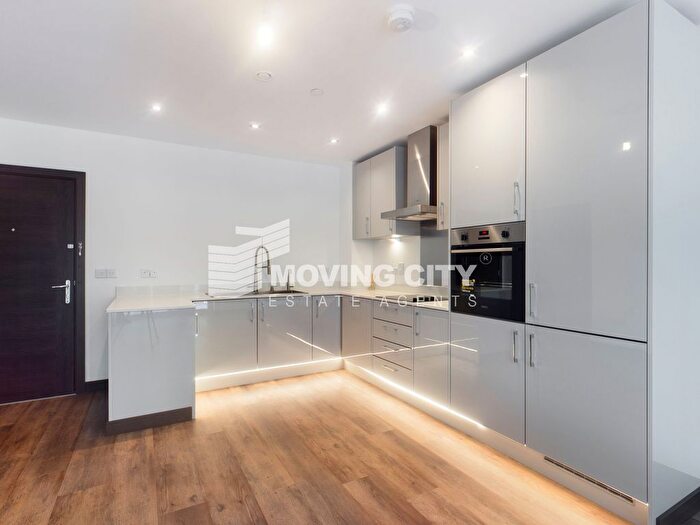 2 Bedroom Flat To Rent In Edinburgh Gate, Harlow, CM20