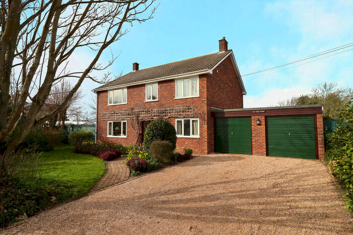 4 Bedroom Detached House For Sale In Church Road, Tattingstone, IP9