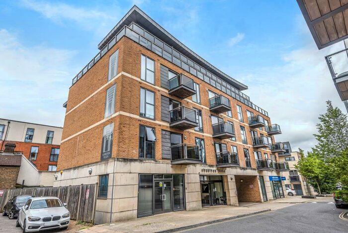 2 Bedroom Apartment To Rent In Surbiton, Surrey, KT6