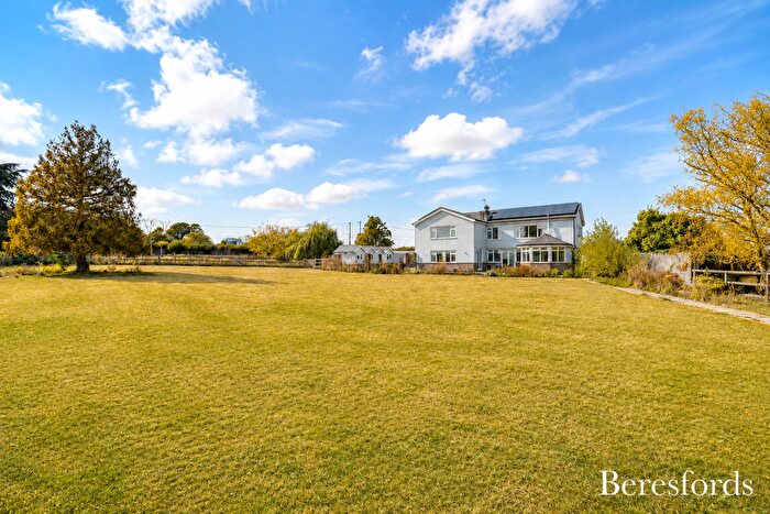8 Bedroom Detached House To Rent In Radley Green, CM4