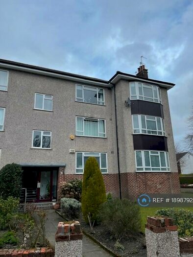 2 Bedroom Flat To Rent In Rowan Road Pollokshields, Glasgow, G41