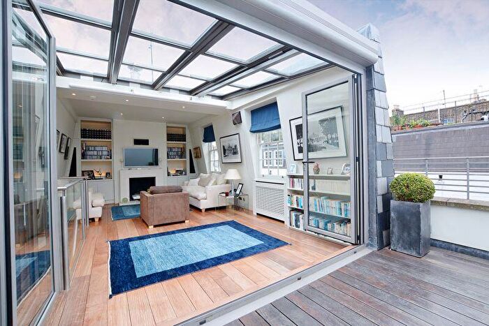 2 Bedroom Terraced House To Rent In Coleherne Mews, SW10