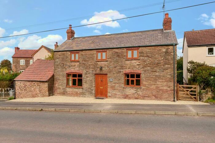 2 Bedroom Cottage For Sale In Leysters, Herefordshire, HR6