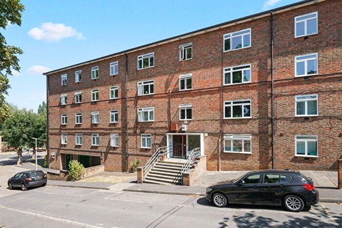 3 Bedroom Terraced House To Rent In Sydenham Hill, Sydenham Hill, London, SE23