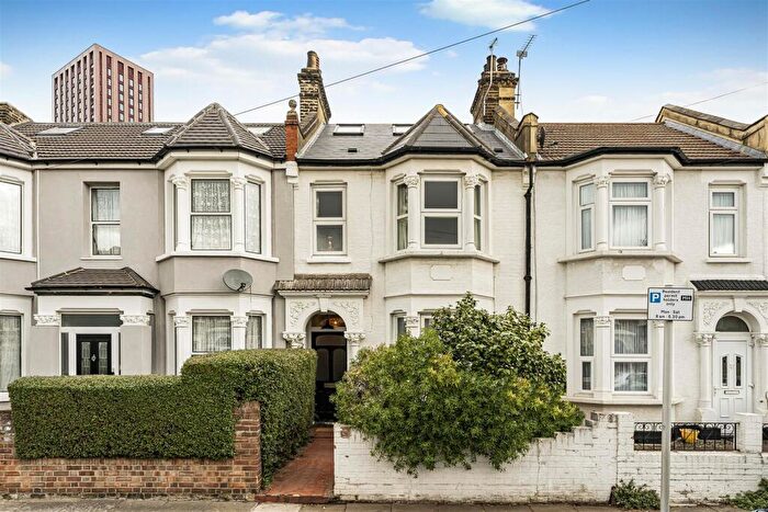 5 Bedroom Terraced House For Sale In Exeter Road, Walthamstow, London, E17