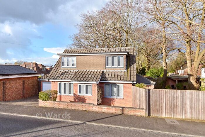 3 Bedroom Detached House For Sale In Georgian Way, Wigmore, Gillingham, Kent, ME8