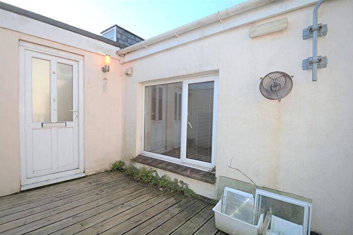 2 Bedroom Flat To Rent In Star Street, Ryde, PO33