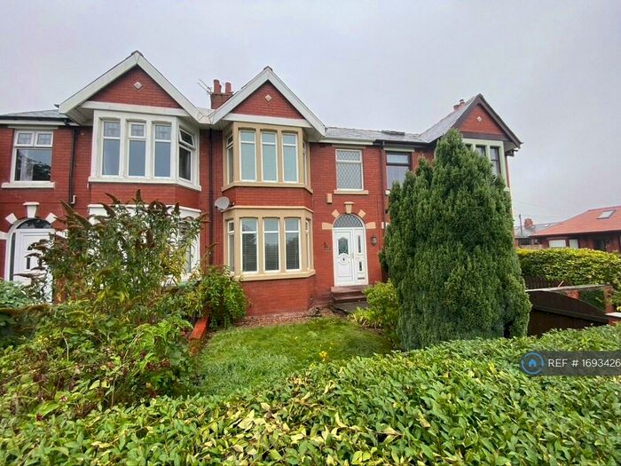 3 Bedroom Terraced House To Rent In Kingscote Drive, Blackpool, FY3