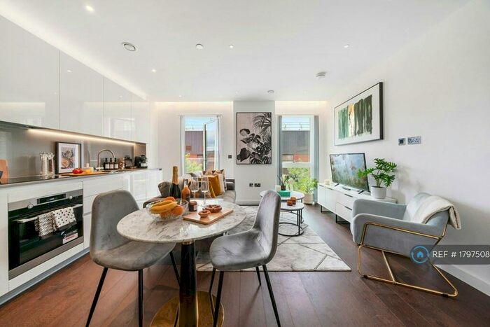 1 Bedroom Flat To Rent In Lancaster Way, London, SW11