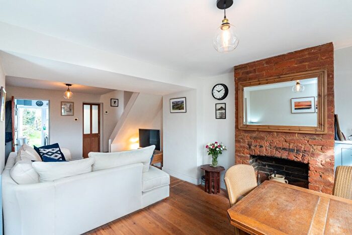 2 Bedroom Terraced House For Sale In Riverside, Pixham, Dorking, RH4