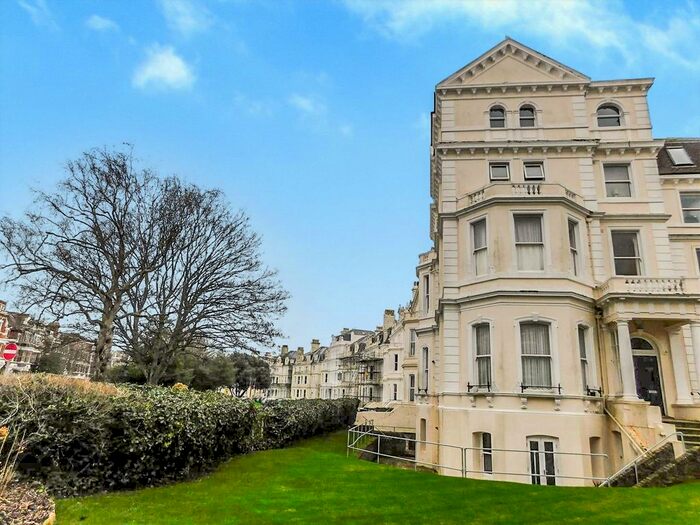 1 Bedroom Flat To Rent In Augusta Gardens, Folkestone, CT20