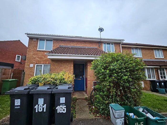 1 Bedroom Flat To Rent In Oaktree Crescent, Bristol, BS32