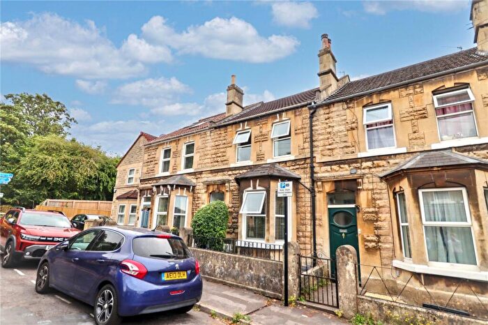2 Bedroom Terraced House For Sale In Inverness Road, Bath, BA2