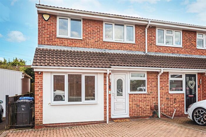 3 Bedroom Semi-Detached House For Sale In Hilderstone Close, Alvaston, Derby, DE24
