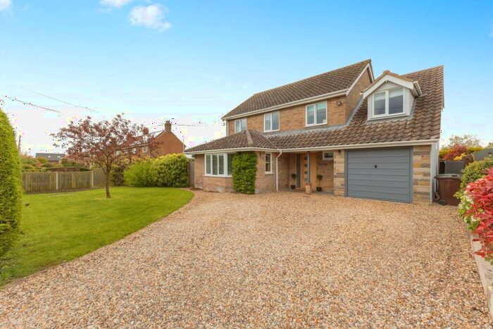 4 Bedroom Detached House For Sale In Bell Road, Barnham Broom, Norwich, Norfolk, NR9