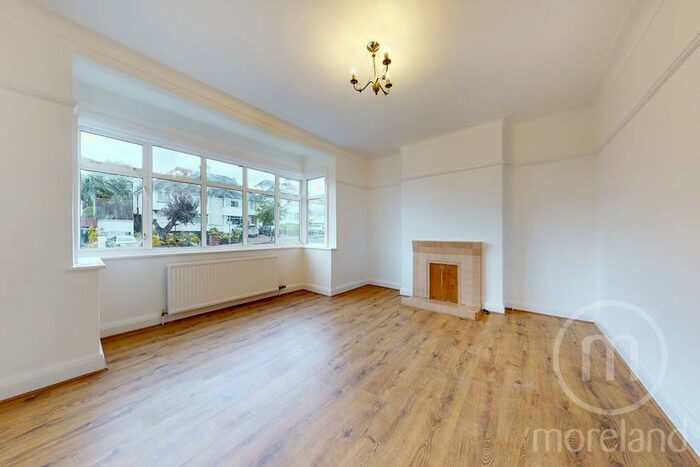 3 Bedroom Semi-Detached House To Rent In Wessex Gardens, Golders Green, NW11