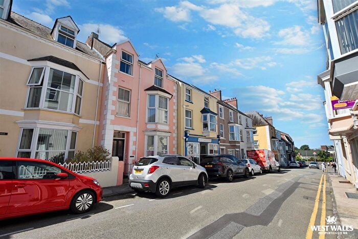 8 Bedroom Terraced House For Sale In Warren Street, Tenby, SA70