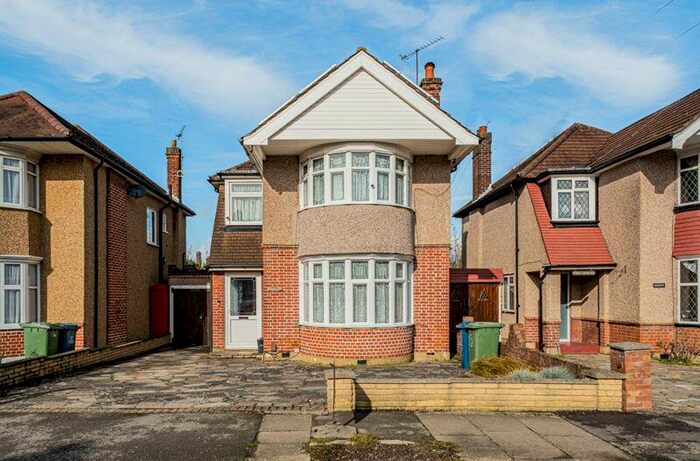 3 Bedroom Detached House To Rent In Chester Drive, Harrow, HA2