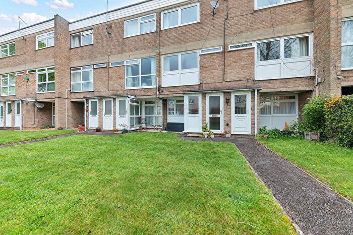 2 Bedroom Property For Sale In Tannery Drift, Royston, SG8