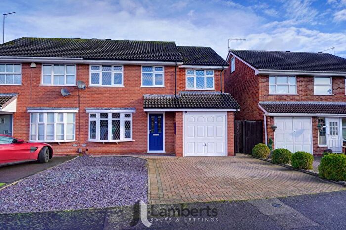 4 Bedroom Semi-Detached House For Sale In Maisemore Close, Church Hill North, B98