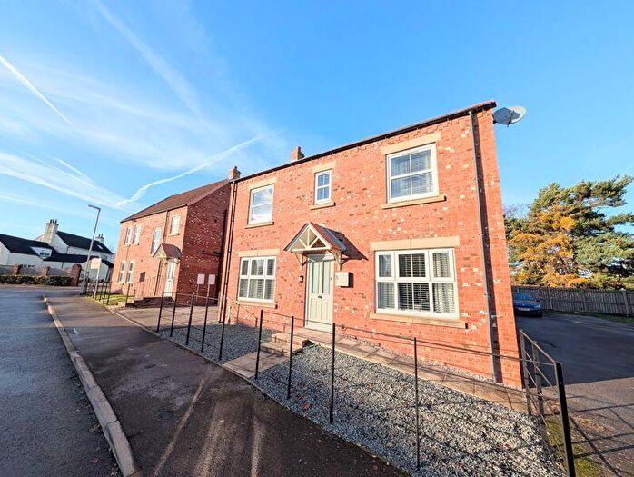 4 Bedroom Detached House For Sale In Bevers Way, Holton Le Clay, DN36