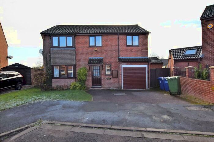 4 Bedroom Detached House To Rent In Tamar Crescent, Bicester, OX26