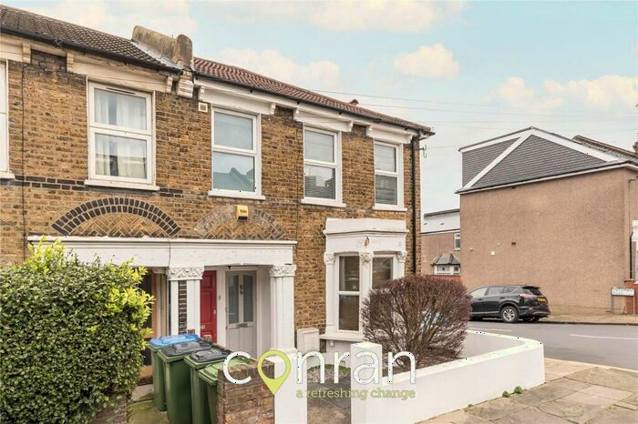 2 Bedroom Apartment To Rent In Gurdon Road, Charlton, SE7