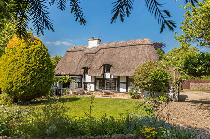 4 Bedroom Cottage For Sale In Southam, GL52