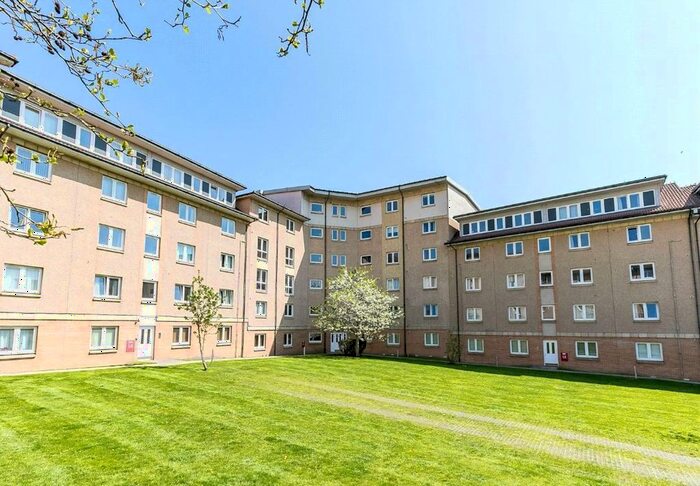 2 Bedroom Flat To Rent In Links Road, Aberdeen, Aberdeenshire, AB24