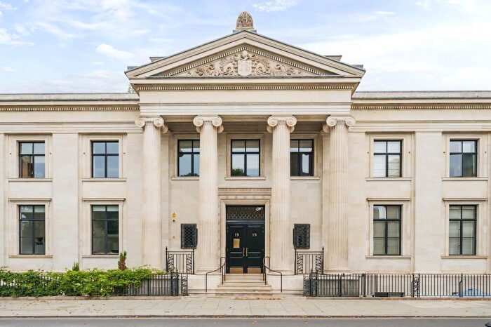 2 Bedroom Flat To Rent In Spa Road, London, SE16