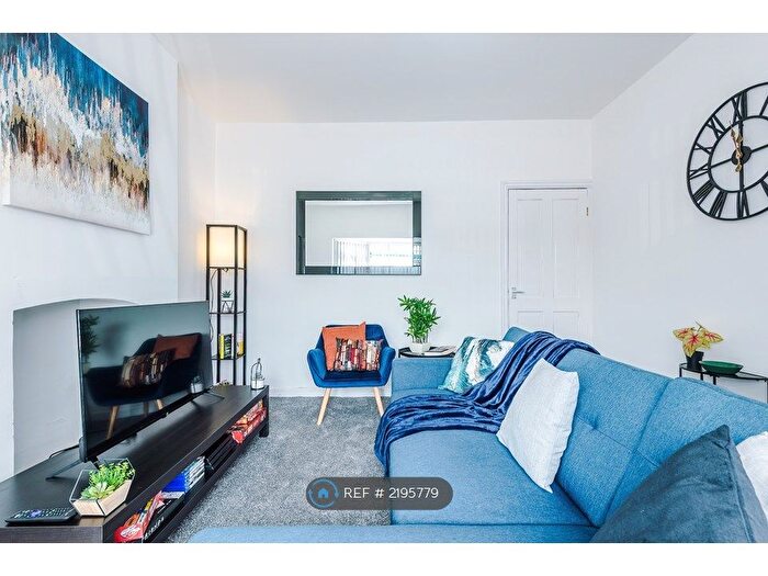 3 Bedroom End Of Terrace House To Rent In Borough Road, Salford, M50