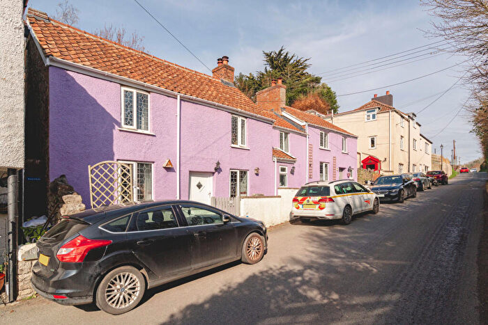 4 Bedroom Cottage For Sale In Hutton Hill, Hutton, Weston-super-Mare, BS24