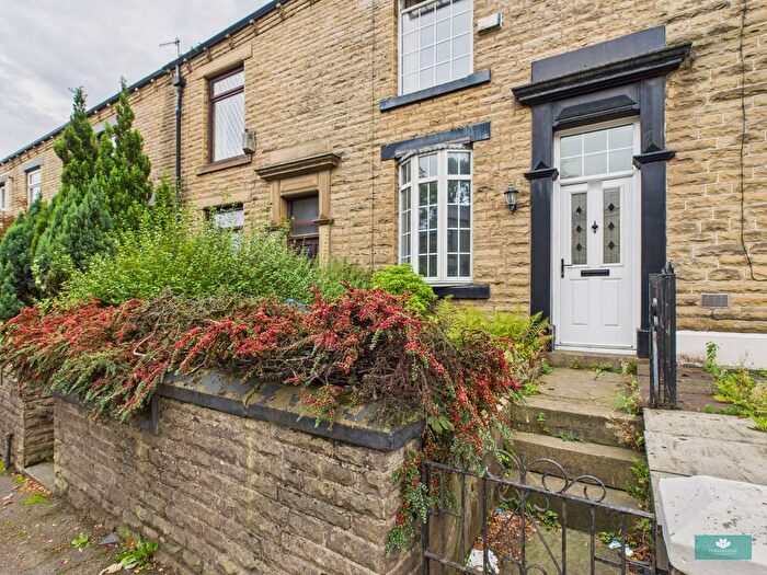 2 Bedroom Terraced House For Sale In Rochdale Road, Shaw, Oldham, Greater Manchester, OL2