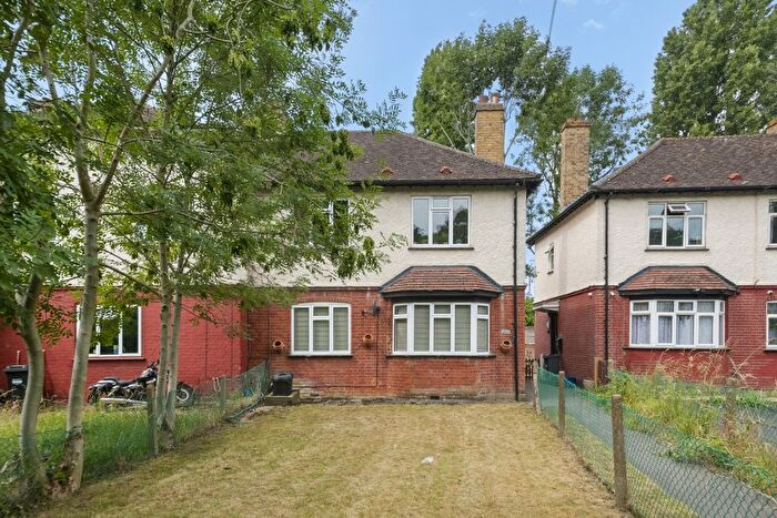 1 Bedroom Maisonette To Rent In Lionel Road North, Brentford, TW8