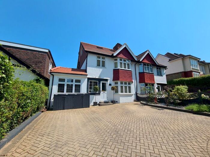 4 Bedroom Semi-Detached House To Rent In Ringstead Road, Sutton, SM1