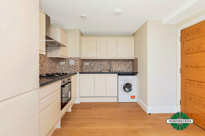 1 Bedroom Flat To Rent In Cameron Road, Seven Kings, IG3