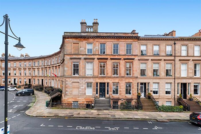 Town House For Sale In Park Circus Place, Park, G3