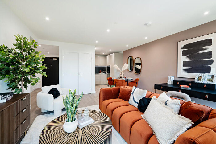 1 Bedroom Apartment For Sale In Woodberry Down Sales & Marketing Suite Riverside Apartments, Woodberry Grove, Finsbury Park, London, N4