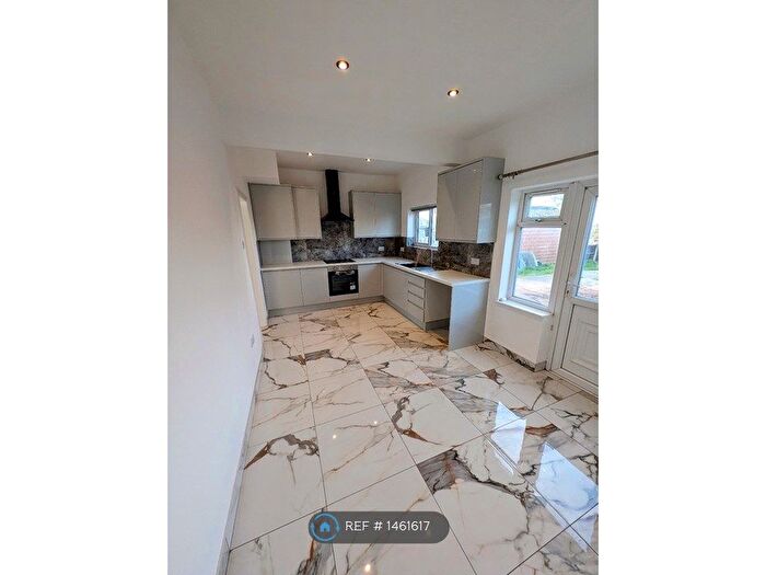 3 Bedroom Semi-Detached House To Rent In The Hill, Glapwell, Chesterfield, S44